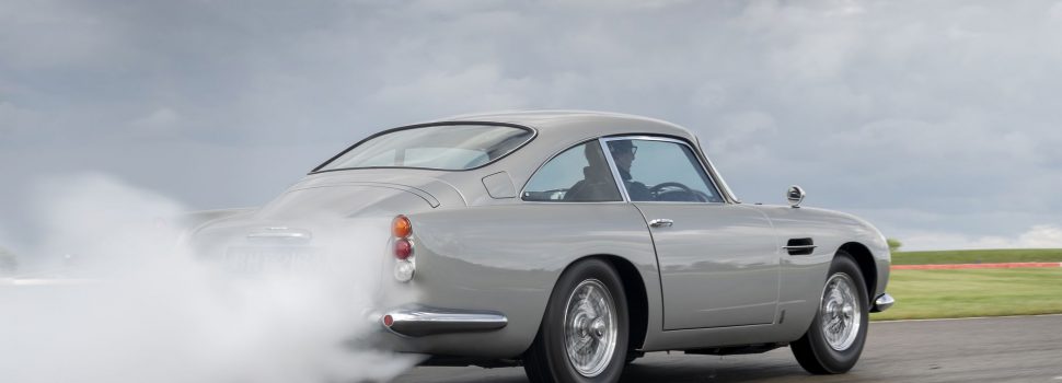 nieuwe Aston Martin DB5 James Bond gadgets