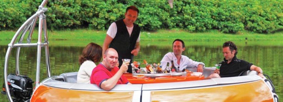 BBQ Dining Boat