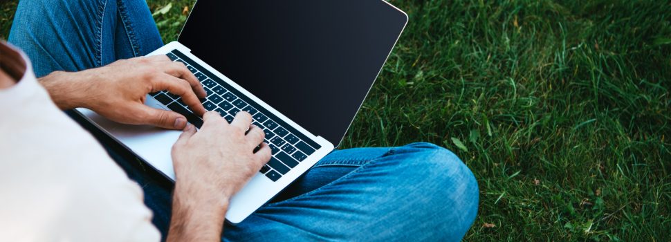7 Redenen waarom het beter is om een tweedehands laptop te kopen dan nieuwe consumenten elektronica